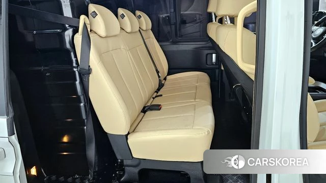 Hyundai Staria 2024 Белый из Кореи, фото 2