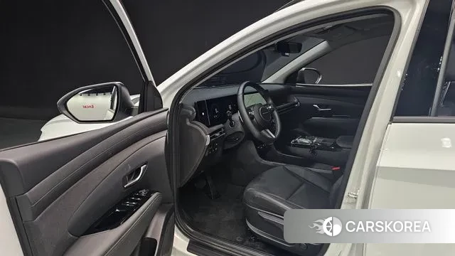 Hyundai The New Tucson Hybrid (NX4) 2025 Белый из Кореи, фото 2