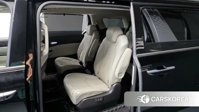 Kia Carnival 4th generation 2021 Черный из Кореи, фото 2