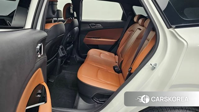 Kia Sportage 5th Generation 2023 Белый из Кореи, фото 2