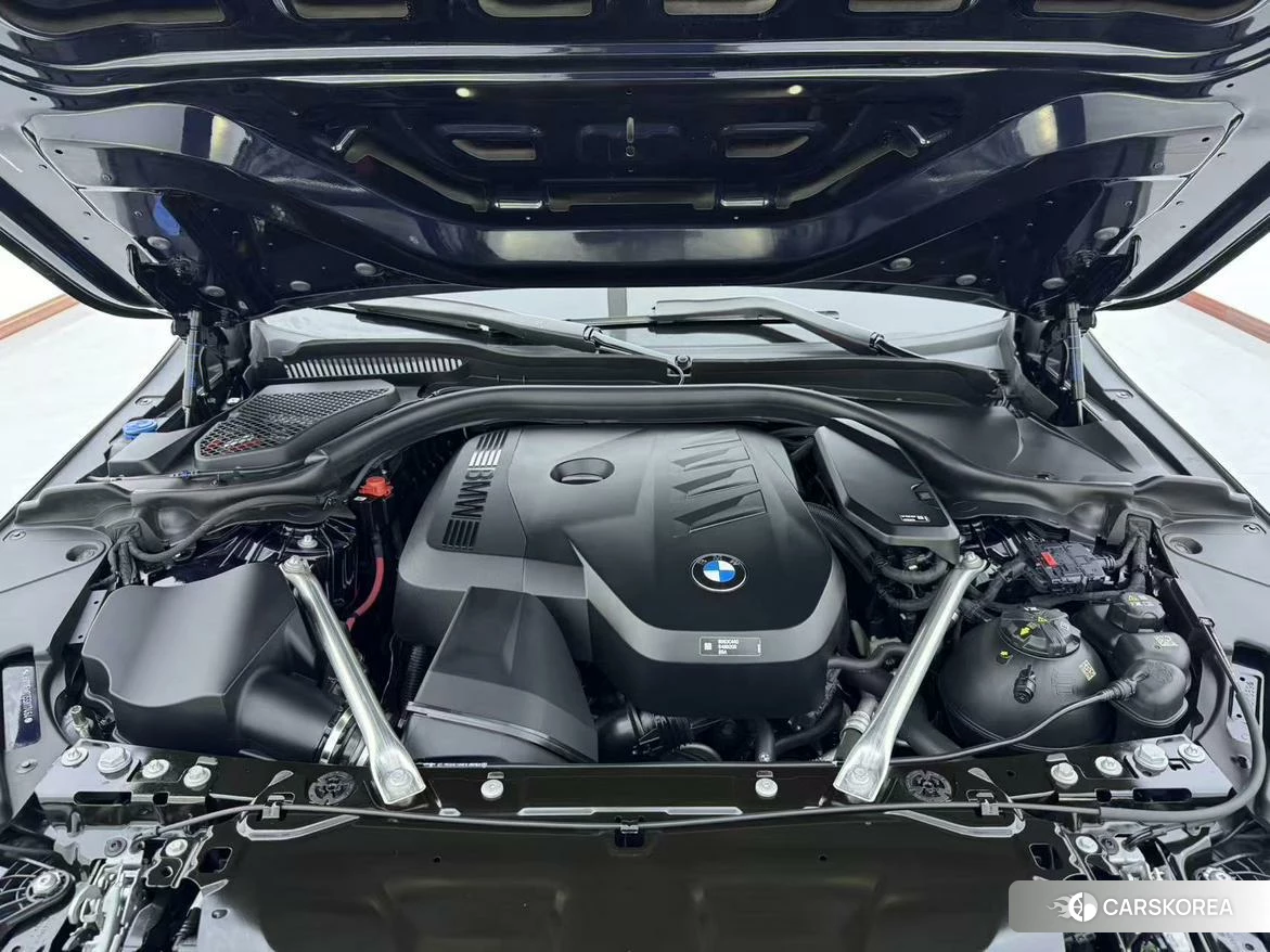 BMW 5 series 2024 Черный из Китая, фото 2
