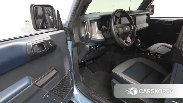 Ford Bronco 6th Generation 2024 Небесно-голубой из Кореи, фото 2