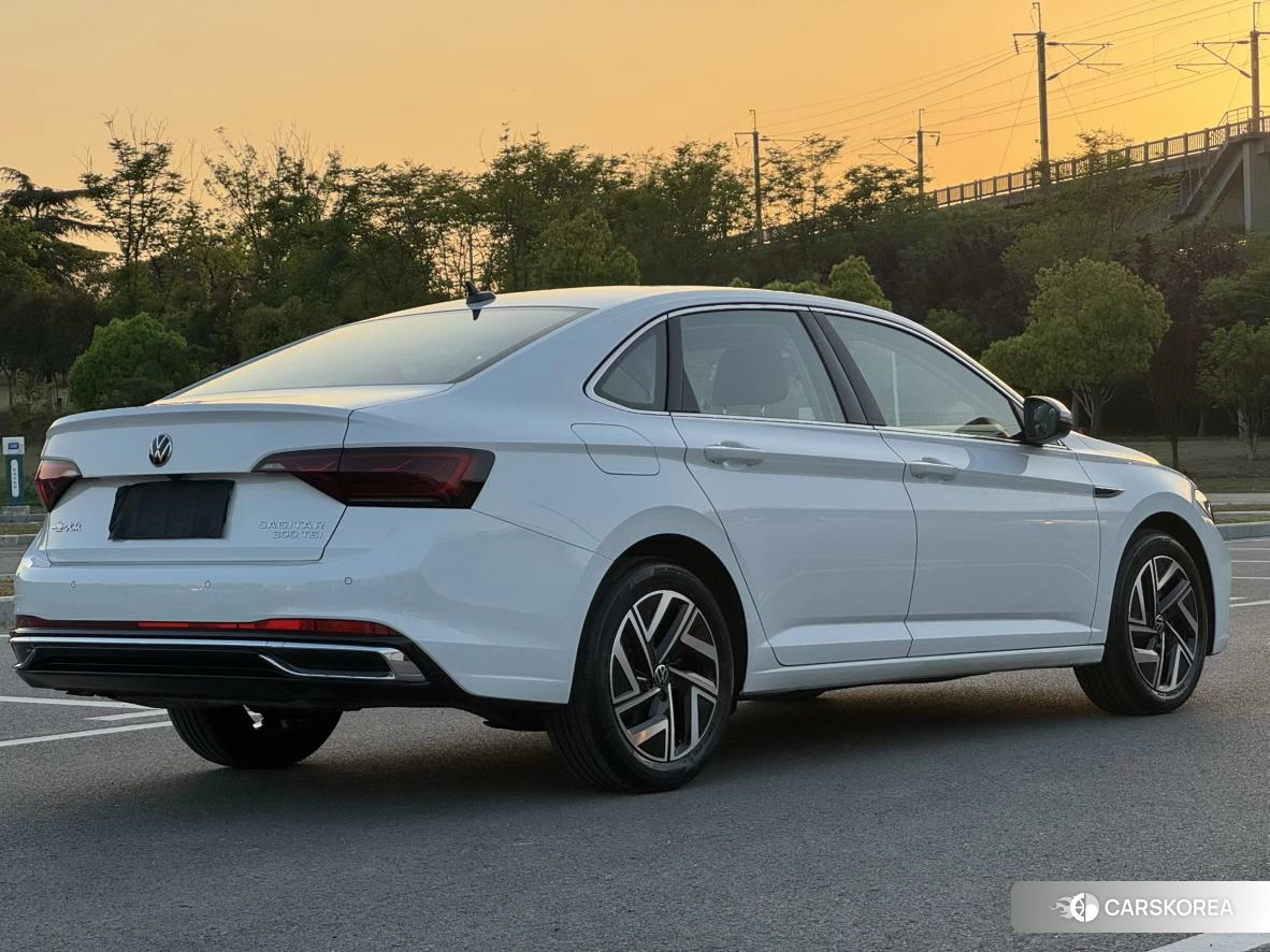 Volkswagen Sagitar 2024 Белый из Китая, фото 2