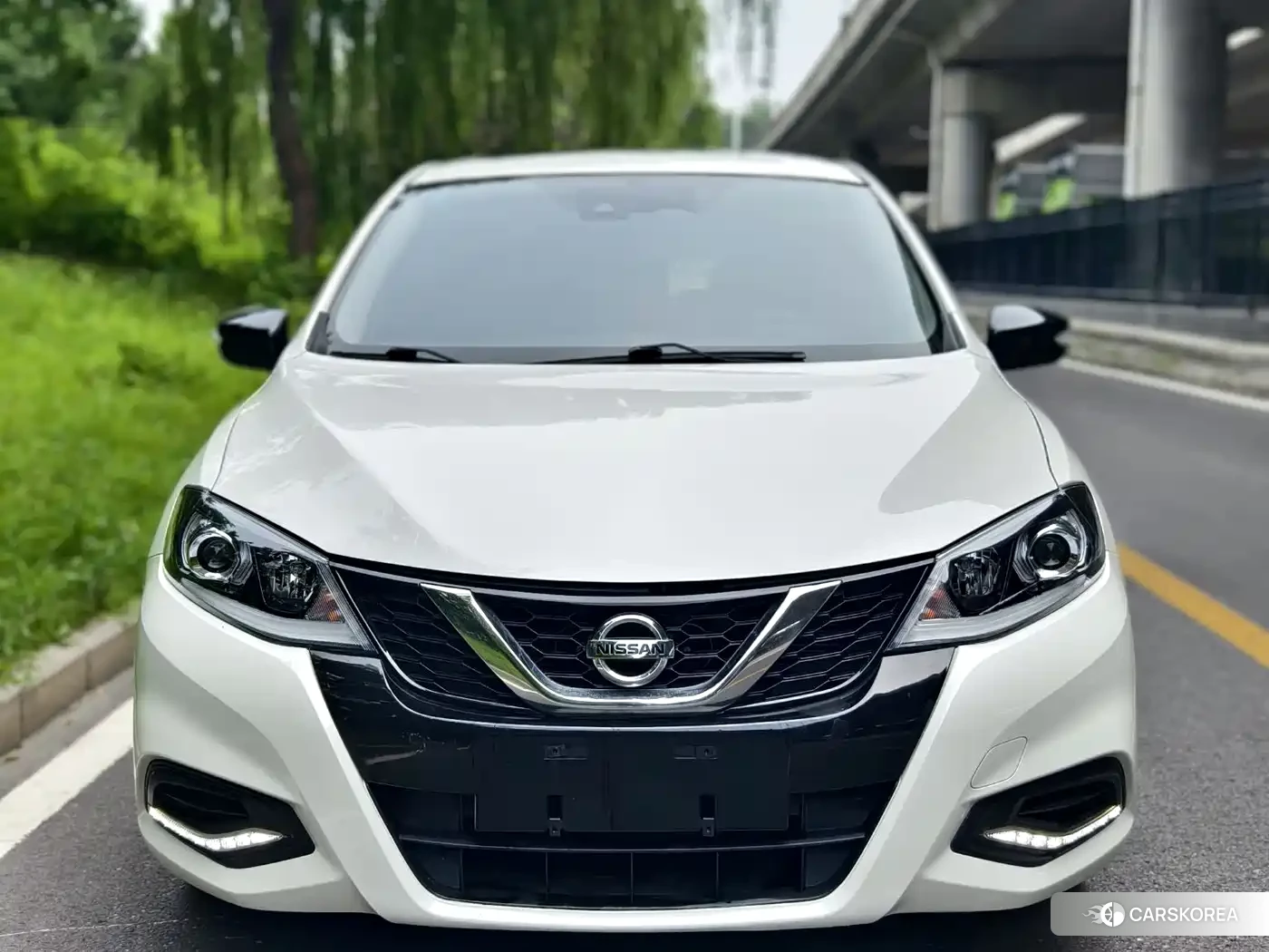 Nissan Tiida 2020 Белый из Китая, фото 2