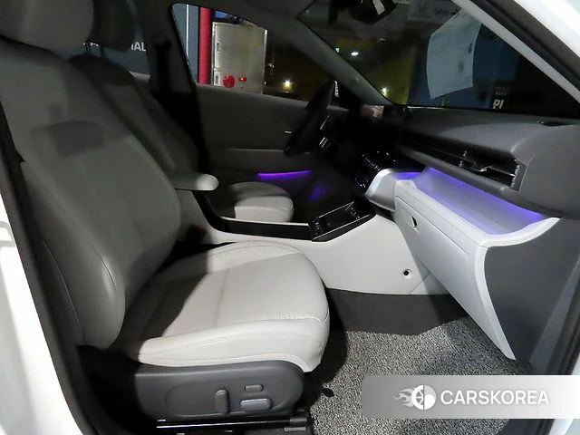 Hyundai Kona (SX2) 2024 Белый из Кореи, фото 2
