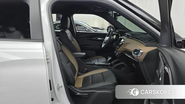 Chevrolet (GM Daewoo) Trailblazer 2021 Белый из Кореи, фото 2