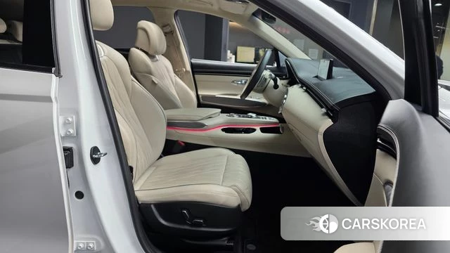 Genesis GV70 2021 Белый из Кореи, фото 2