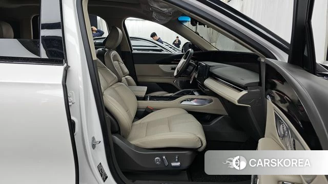 Lincoln Nautilus 2nd Generation 2024 Белый из Кореи, фото 2