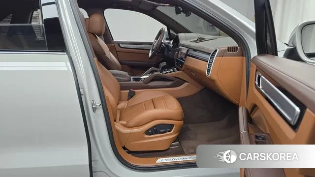 Porsche Cayenne (PO536) 2023 Серебристо-серый из Кореи, фото 2