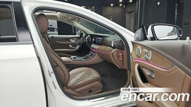 Mercedes-Benz E-Class W213 2019 Белый из Кореи, фото 2