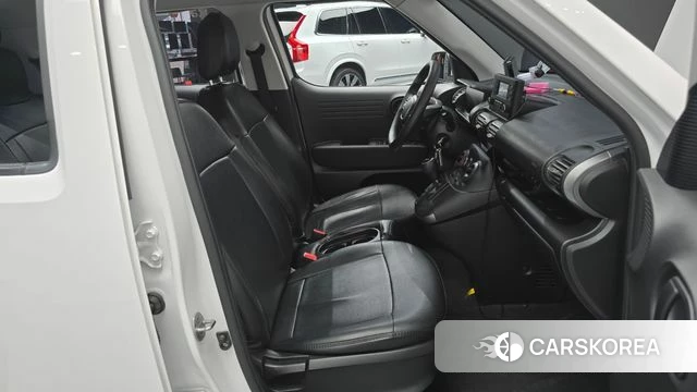 Hyundai Casper 2023 Белый из Кореи, фото 2