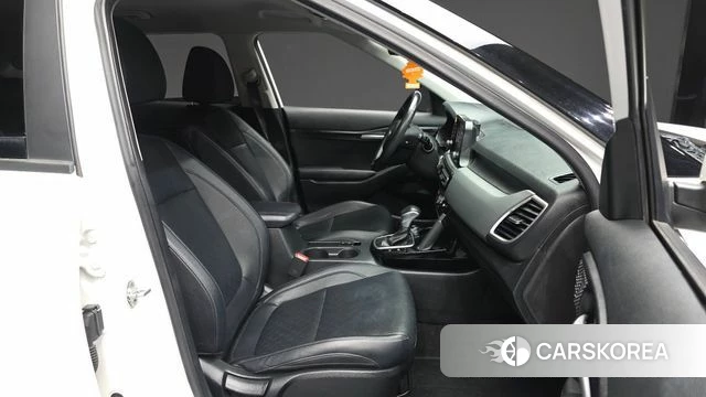 Kia Seltos 2021 Белый из Кореи, фото 2