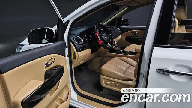 Kia The New Carnival 2019 Белый из Кореи, фото 2