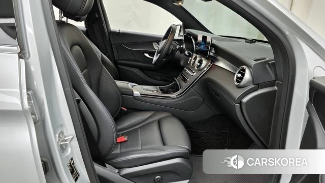 Mercedes-Benz GLC-Class X253 2020 Серебряный из Кореи, фото 2