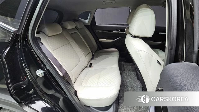 Kia Seltos 2022 Черный из Кореи, фото 2