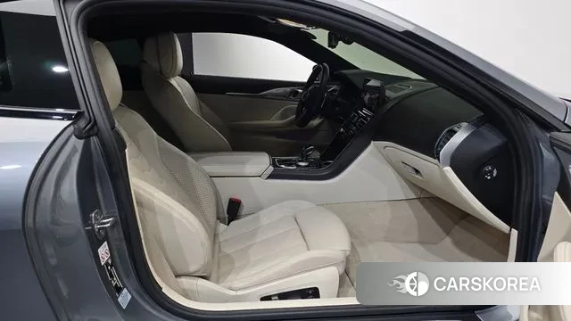 BMW 8 Series (G15) 2023 Серый из Кореи, фото 2