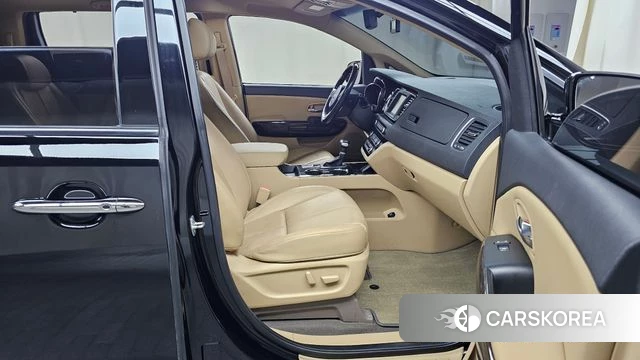 Kia The New Carnival 2020 Черный из Кореи, фото 2