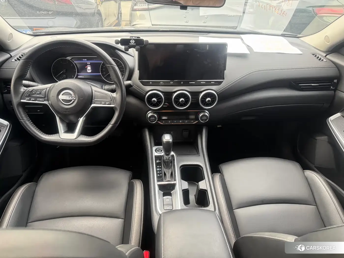 Nissan Xuan Yi 2023 Silver/gray из Китая, фото 2
