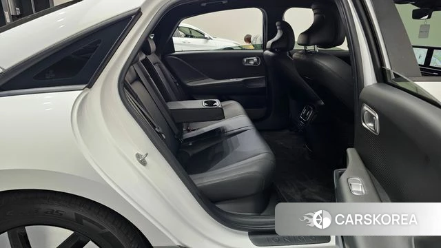 Hyundai Ionic 6 2024 Белый из Кореи, фото 2