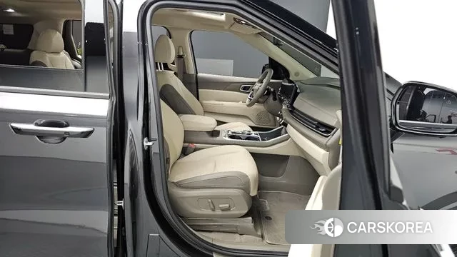 Kia The New Carnival 4th Generation 2025 Серый из Кореи, фото 2