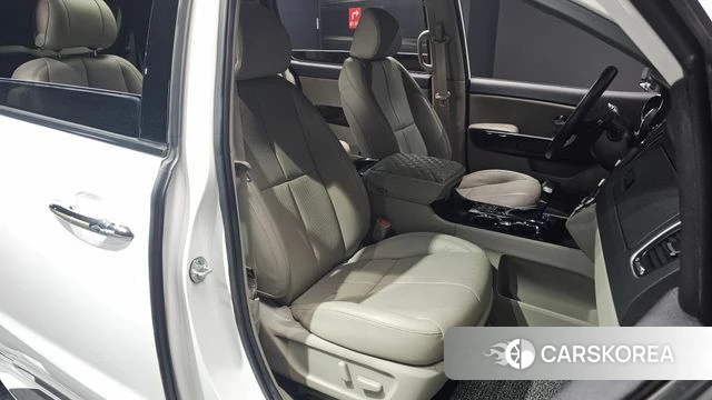 Kia The New Carnival 2018 Белый из Кореи, фото 2