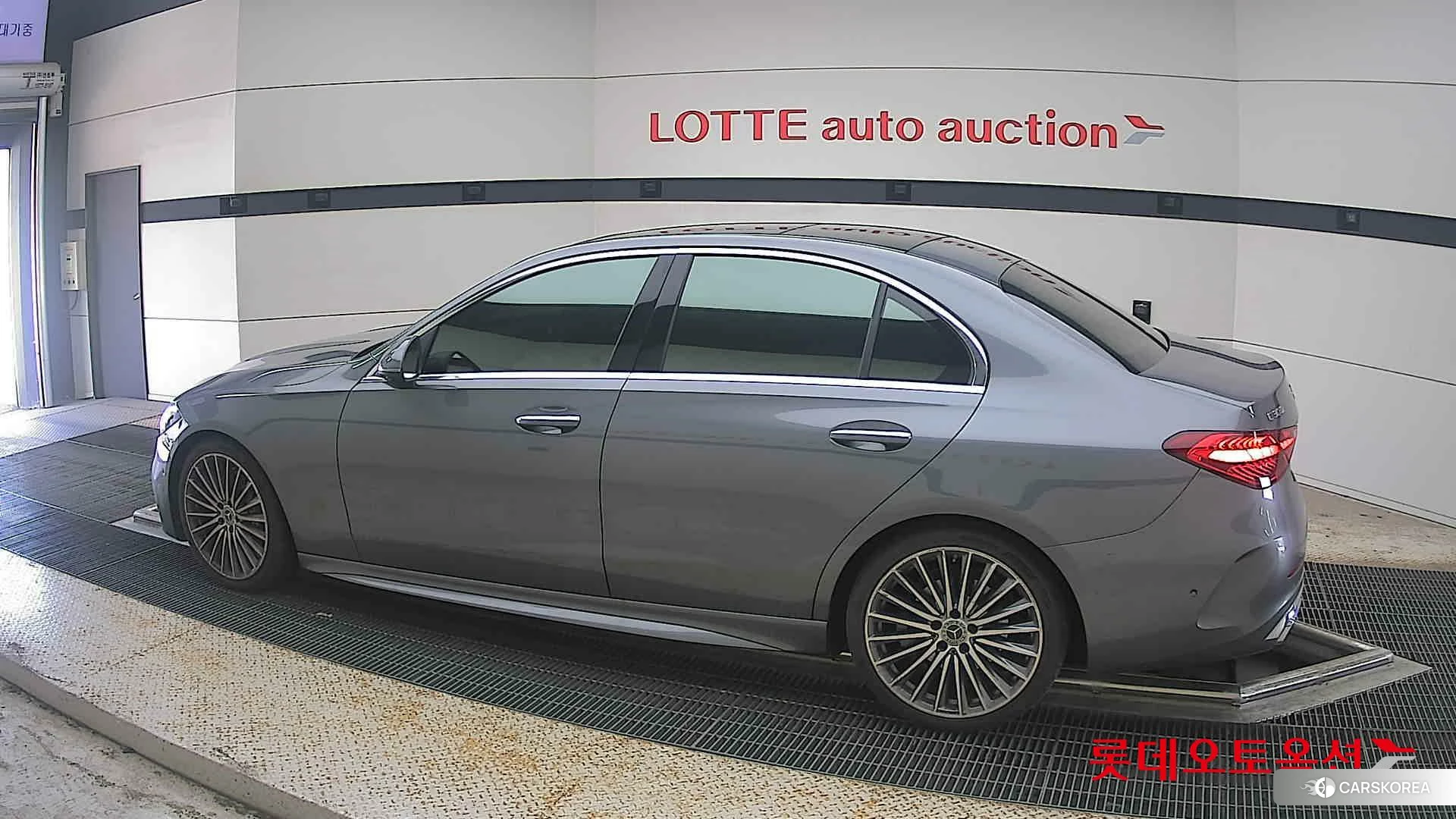Mercedes-Benz Mercedes-Benz C300 4MATIC 2023 Другое из Кореи, фото 2