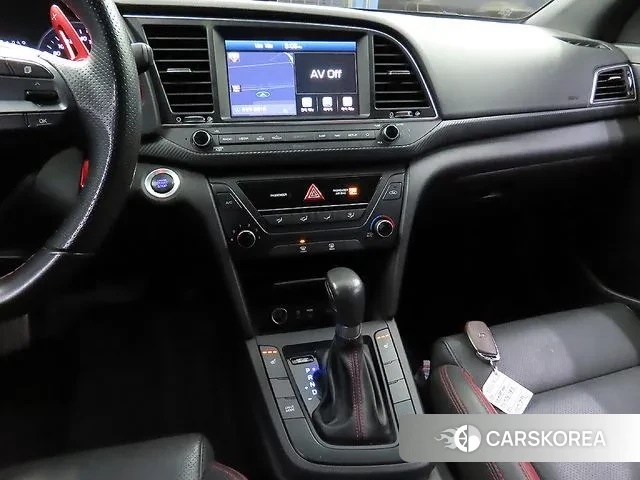 Hyundai Avante AD 2018 Белый из Кореи, фото 2