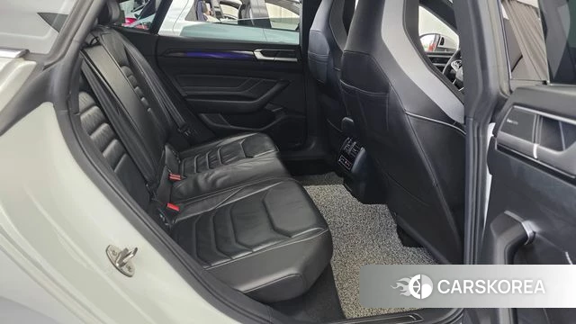 Volkswagen Arteon 2022 Белый из Кореи, фото 2