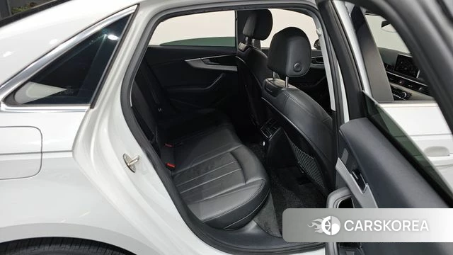 Audi A4 (B9) 2019 Белый из Кореи, фото 2