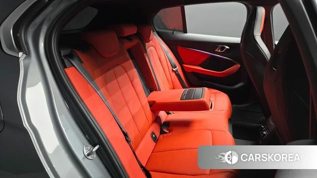 BMW 1 Series (F40) 2022 Серебристо-серый из Кореи, фото 2