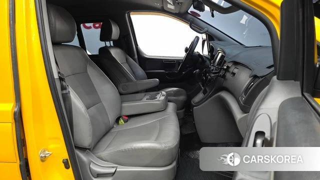 Hyundai The New Grand Starex 2018 Желтый из Кореи, фото 2