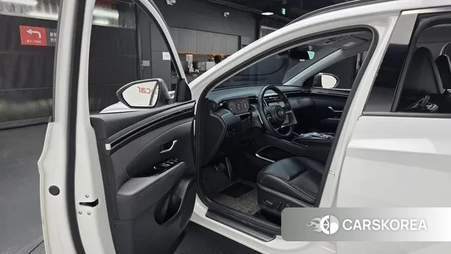 Hyundai Tucson Hybrid (NX4) 2022 Белый из Кореи, фото 2