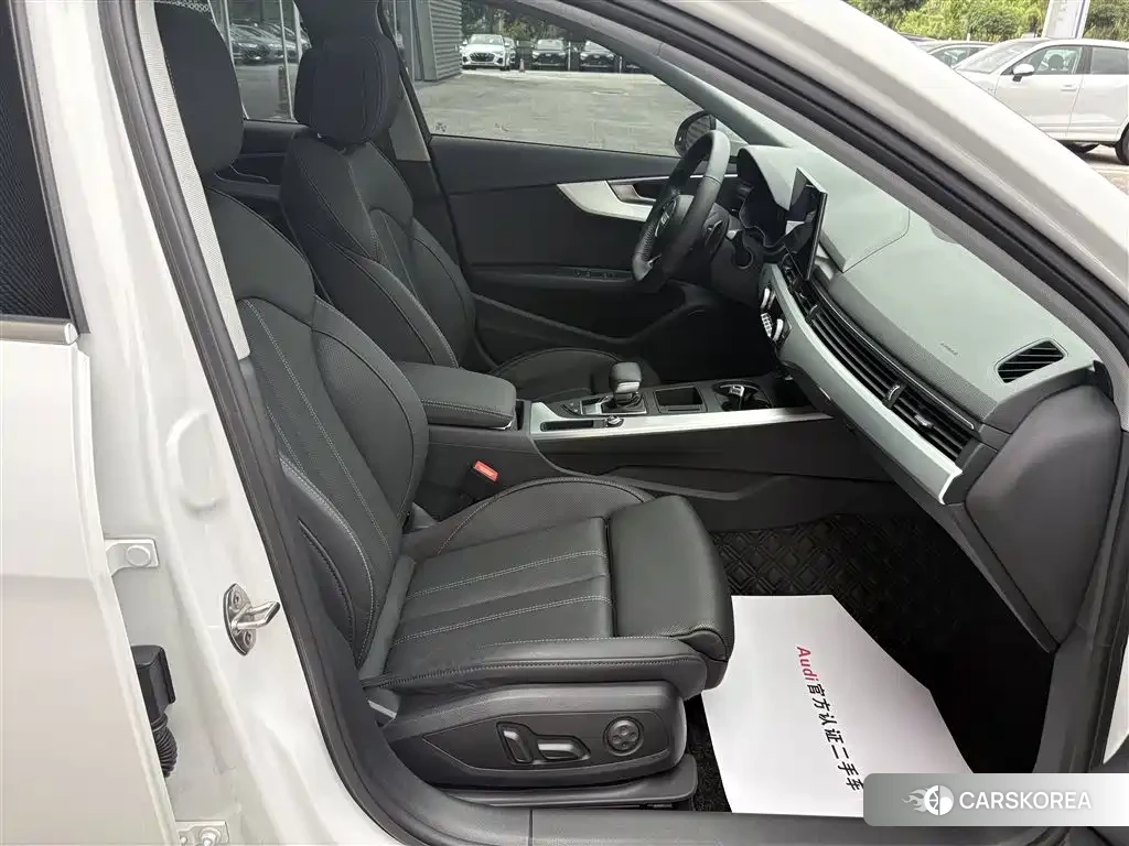 Audi A4L 2022 Белый из Китая, фото 2