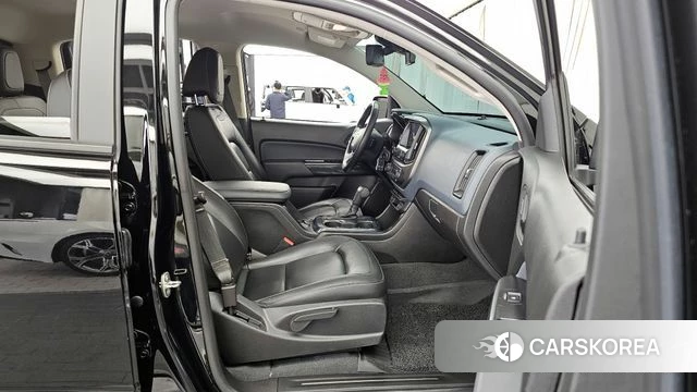 Chevrolet (GM Daewoo) Real New Colorado 2021 Черный из Кореи, фото 2