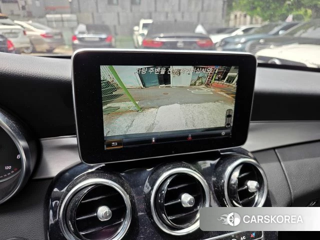 Mercedes-Benz C-Class W205 2018 Черный из Кореи, фото 2