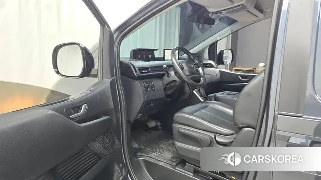 Hyundai Staria 2022 Серый из Кореи, фото 2