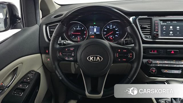 Kia The New Carnival 2018 Серый из Кореи, фото 2