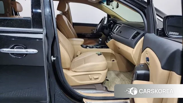 Kia The New Carnival 2020 Черный из Кореи, фото 2