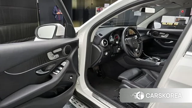 Mercedes-Benz GLC-Class X253 2019 Белый из Кореи, фото 2