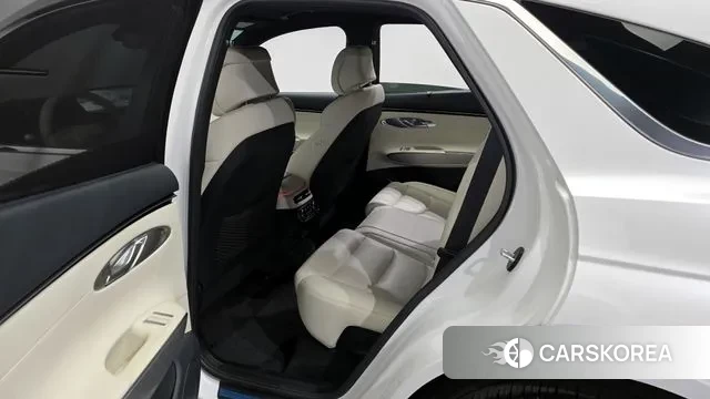 Genesis Electrified GV70 2023 Белый из Кореи, фото 2