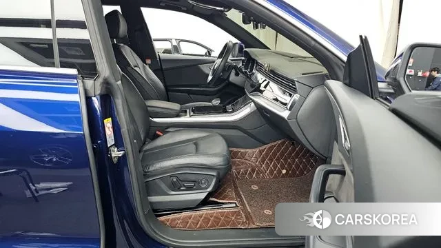 Audi Q8 (4M) 2021 Синий из Кореи, фото 2