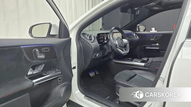 Mercedes-Benz GLA - Class H247 2023 Белый из Кореи, фото 2