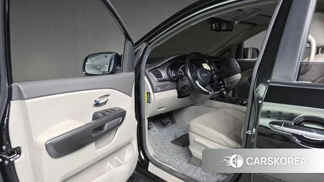 Kia All New Carnival 2018 Черный из Кореи, фото 2
