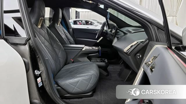 BMW iX 2022 Белый из Кореи, фото 2