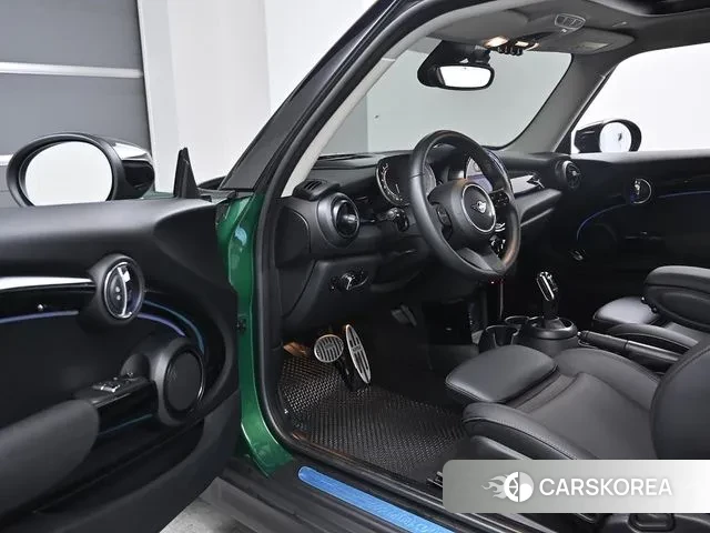 Mini Cooper S 2021 Зеленый из Кореи, фото 2