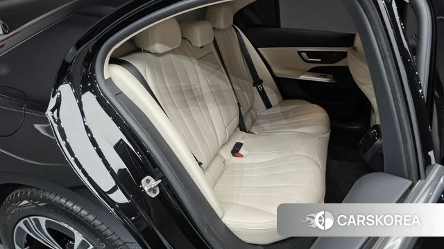 Mercedes-Benz E-Class W214 2025 Черный из Кореи, фото 2