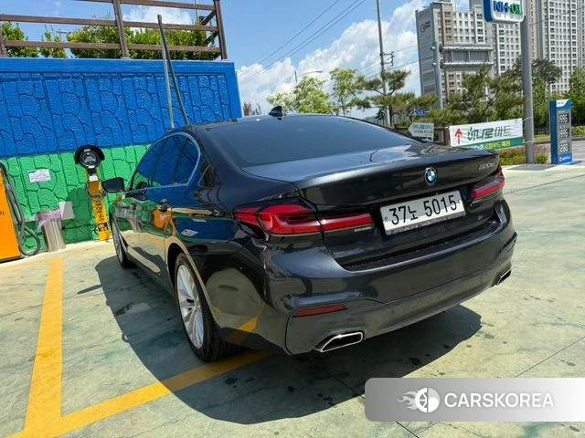 BMW 5 Series (G30) 2018 Серый из Кореи, фото 2
