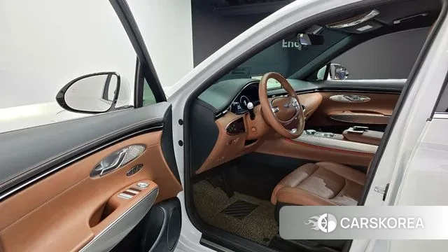 Genesis GV70 2023 Белый из Кореи, фото 2