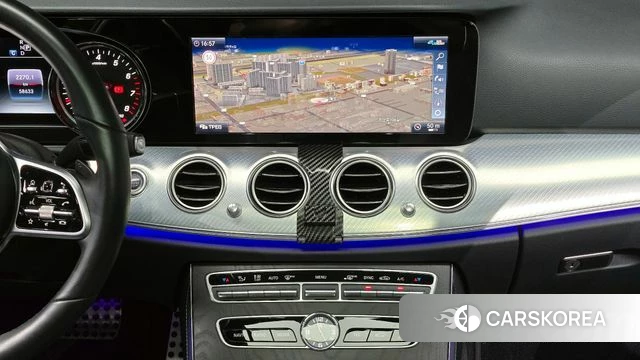 Mercedes-Benz E-Class W213 2019 Белый из Кореи, фото 2