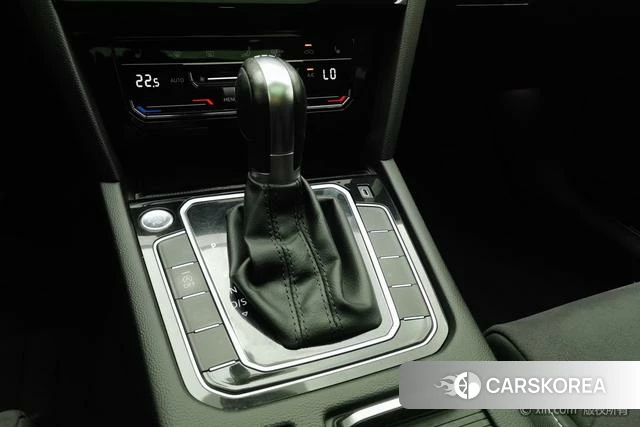 Volkswagen Magotan 2021 Черный из Китая, фото 2